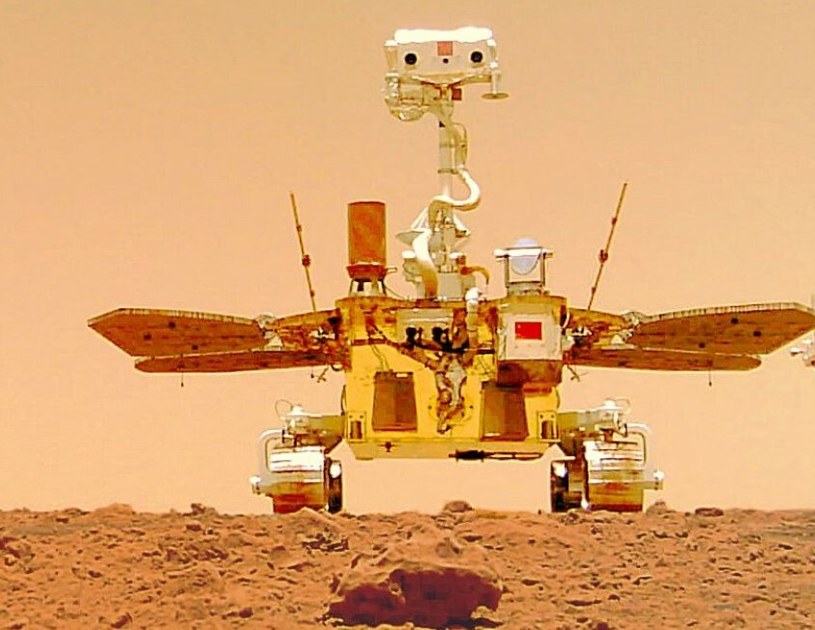 Chińczyk zamilkł na Marsie. Łazik „Zhurong” ma poważne kłopoty