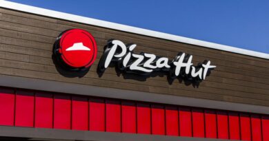 Pizza Hut została sprzedana. Miliardowa transakcja na rynku fast foodów Pizza Hut została sprzedana. Miliardowa transakcja na rynku fast foodów