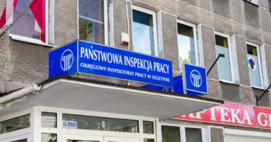 Zlecenie tylko na papierze? PIP pokazuje, kiedy przedsiębiorca powinien zatrudnić pracownika na etat
